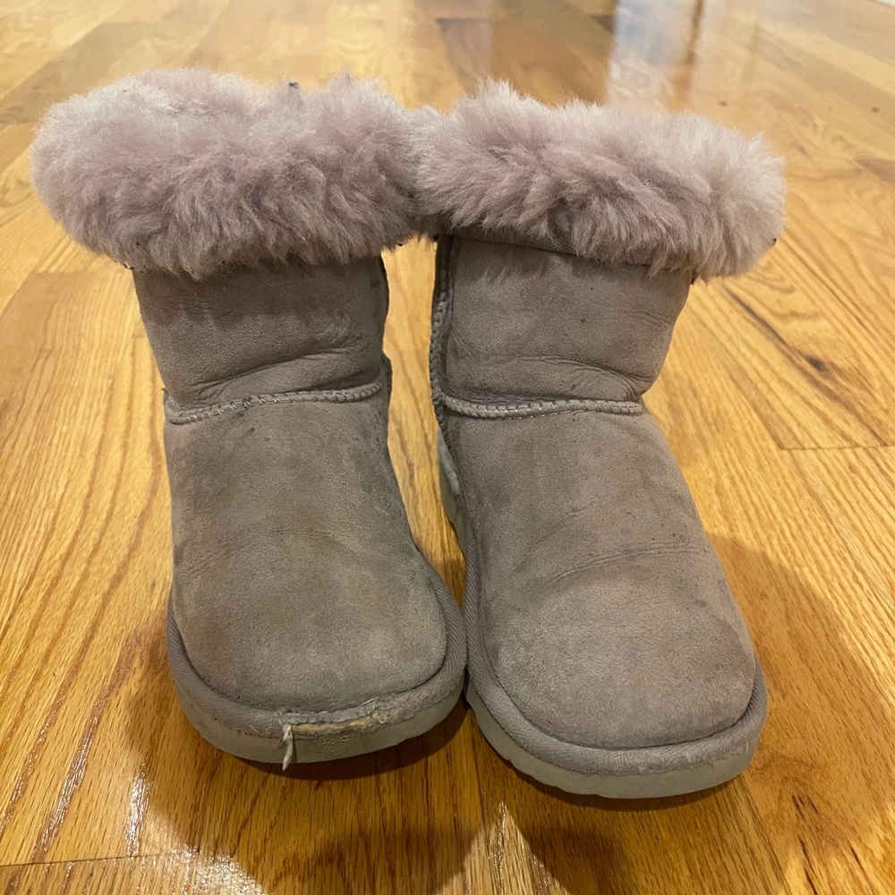 Lavender Girls Uggs